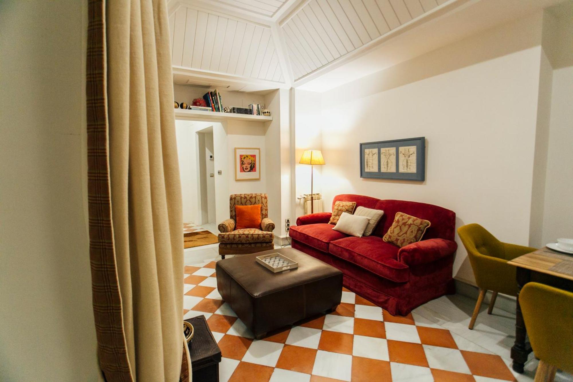 Casa Patio Del Siglo XIX Aparthotel Seville Room photo