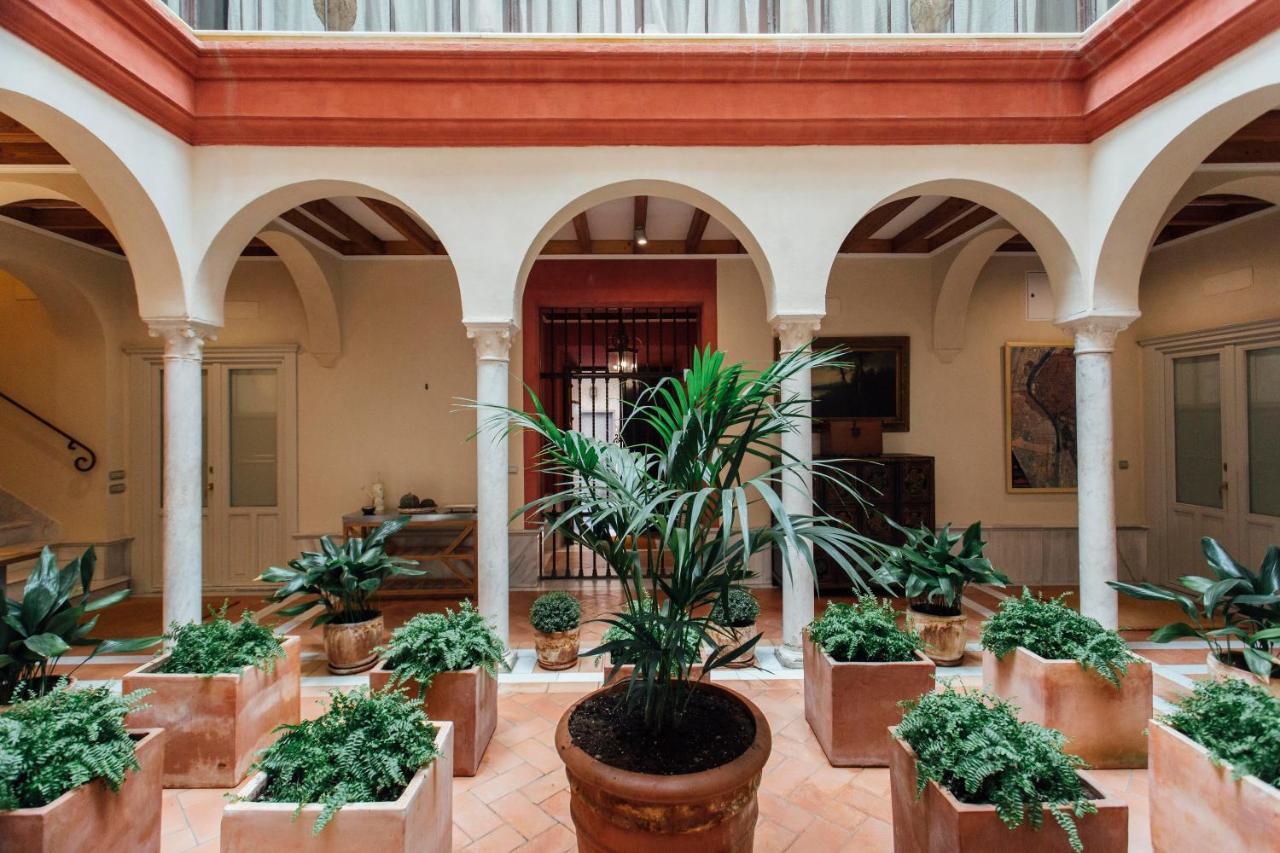 Casa Patio Del Siglo XIX Aparthotel Seville Exterior photo