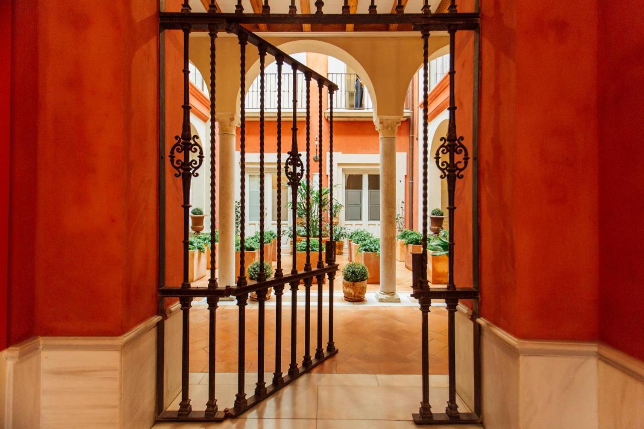 Casa Patio Del Siglo XIX Aparthotel Seville Exterior photo